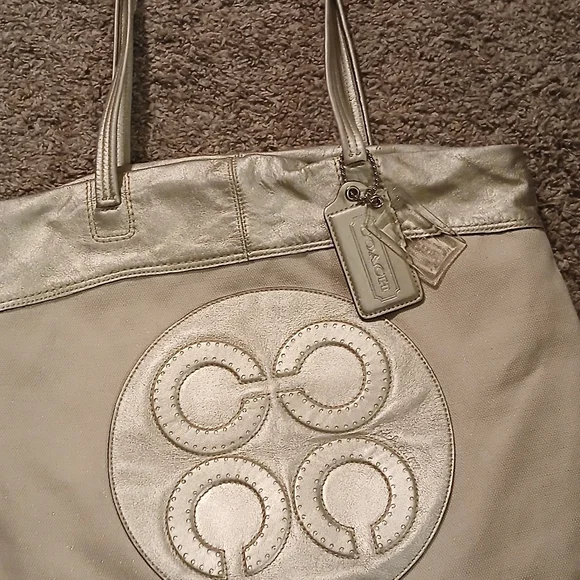 Coach Julia Perry Op Art Tote Ivory Shimmer Canvas Metallic Leather Bag EUC Rare - Picture 6 of 14